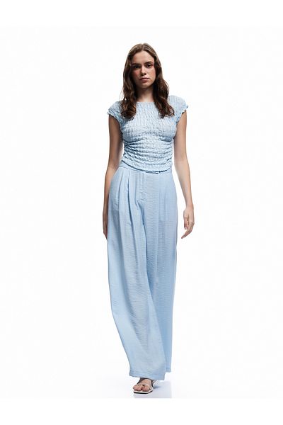 Koton X Melis Ağazat - Tricou crop cu decolteu, fără mâneci, cu textura pe spate