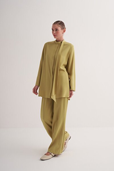 Zesyna Safran Rahat Kalıp Geniş Kollu Fular Yaka Gömlek