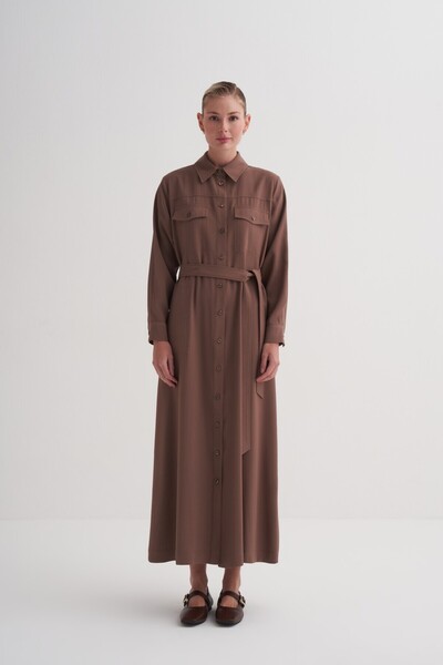 Zesyna Kahverengi Cep Detaylı Kemerli Rahat Kesim Elbise