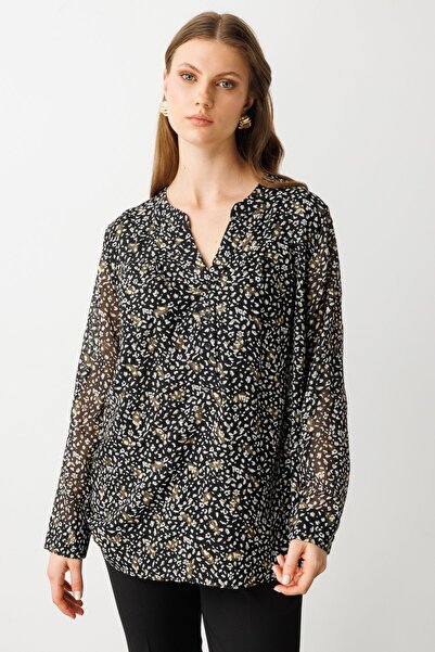 Ekol Yakası Düğmeli Desenli Bluz