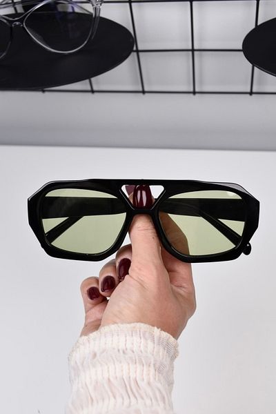 LOOKUP Sunglasses Uv400 Protection Unisex Model Women Men with Case and Cleaning Cloth Gift