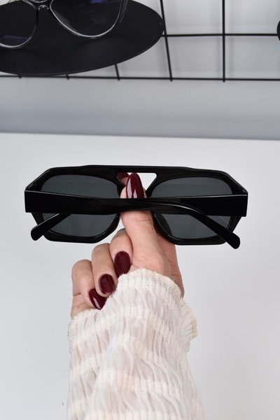 LOOKUP Sunglasses Uv400 Protection Unisex Model Women Men with Case and Cleaning Cloth Gift