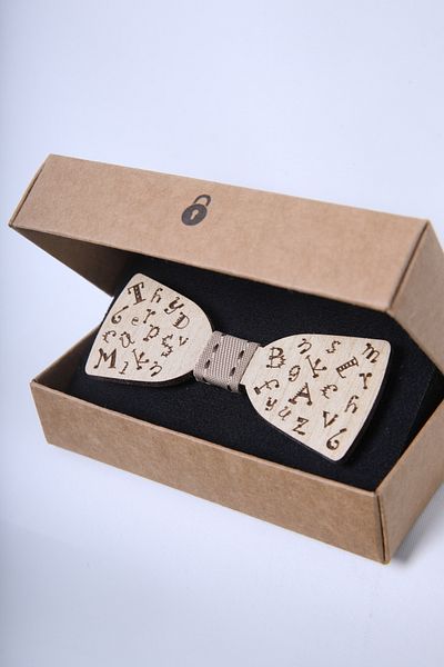 Babyhola 1-16 Years Old Reading Day Wooden Boy Bow Tie Birthday Gift Boxed
