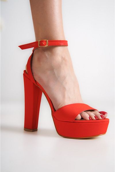 ADA MODA Heeled sandals