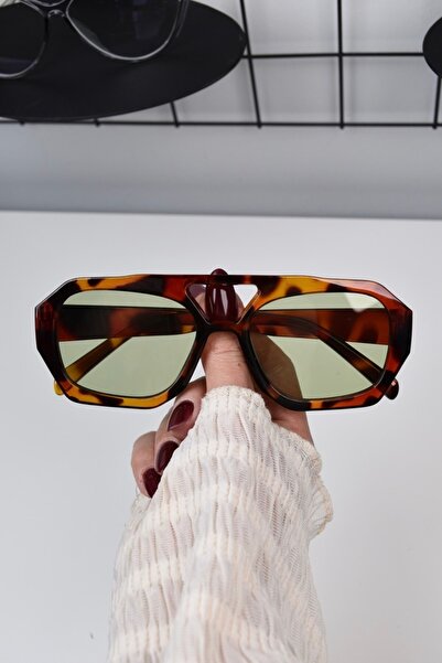 LOOKUP Sunglasses Uv400 Protection Unisex Model Women Men with Case and Cleaning Cloth Gift