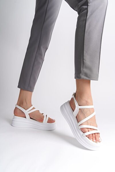 aradimtaradim Natalie thin buckle sh Striped Detail orthopedic sole women's sandal cbt - white