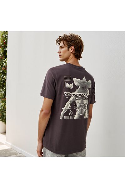 FAV Graphic Print T-shirt with Crew Neck