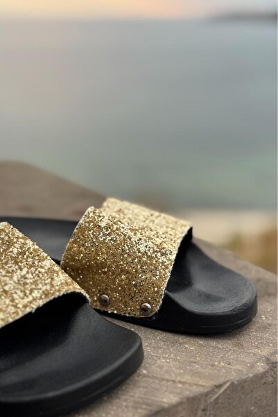 Melissa Boutique Women's Gold Glitter Design Summer Slippers