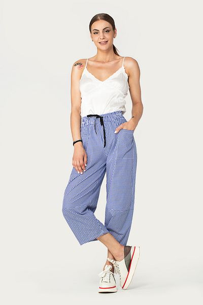 Antonia M Three-quarter flared trousers made of 100% cotton