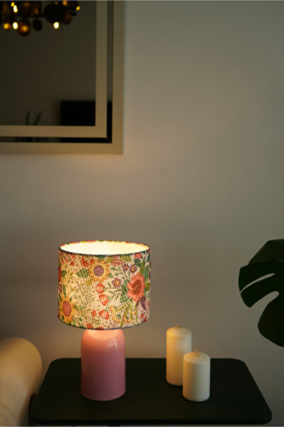 retro home design Pembe Ayaklı Renkli Çiçekli Baskı Kumaş Şapkalı Şık Yatak Odası Salon Abajur Özel Modern