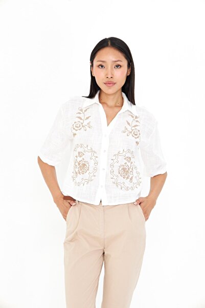 TIFFANY&TOMATO Nakışlı V Yaka Kısa Kol Keten Görünümlü Gömlek