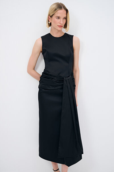 adL Mert Aslan Aksesuarlı Drapeli Tafta Elbise