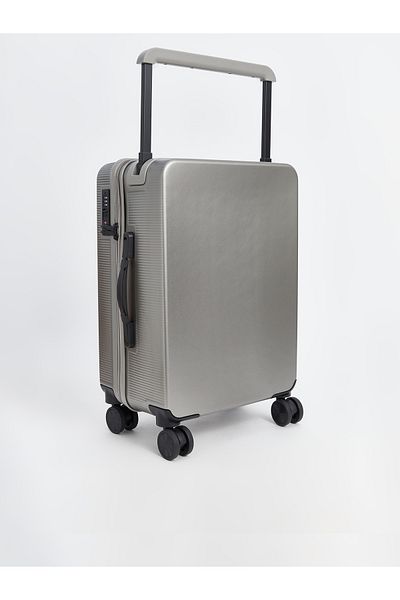 LC Waikiki Medium Size Suitcase with Lock Detail
