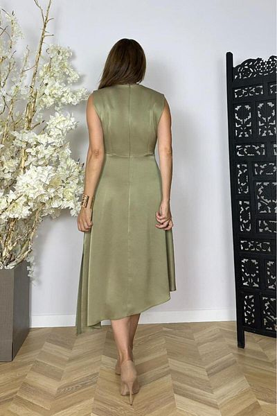 gesmoda G1454 Rochie din satin cu guler dublu cu detaliu nasturi kaki