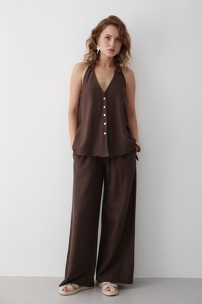 Laluvia Braunes Set aus Bluse und Hose mit Rückenschnürung und detailliertem Detail – 30379