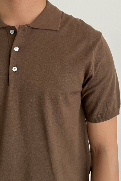 Tarz Cool Ανδρικό πλεκτό μπλουζάκι με κανονική εφαρμογή με κουμπιά καφέ
