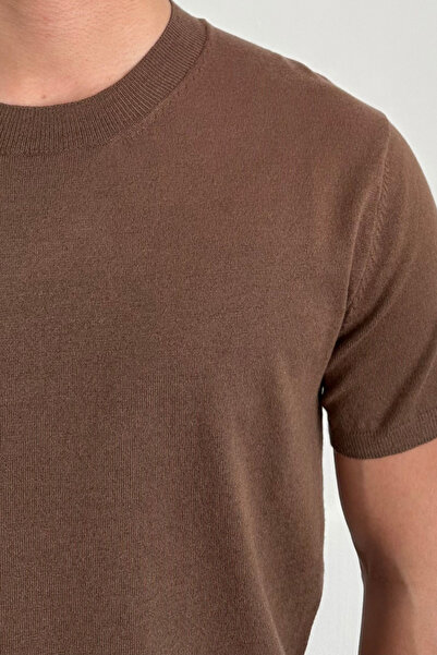 Tarz Cool Ανδρικό πλεκτό μπλουζάκι σε καφέ λεπτή εφαρμογή Crew λαιμόκοψη