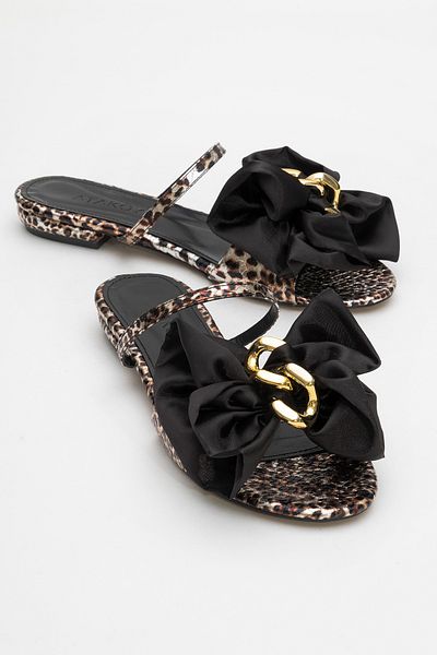 Ataköy Ayakkabı Women's buckle slippers