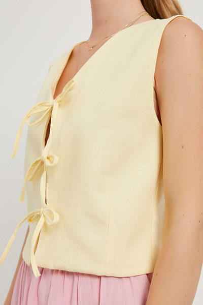 Arma Life Women's Tie Front Linen Look Yellow Crop Vest