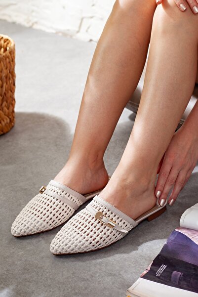 Adım Adım Women's Knitted Detail Closed Front Flat Slippers