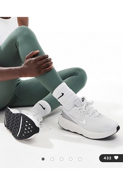 Nike Promina Premium „Summit White Metallic Silver“
