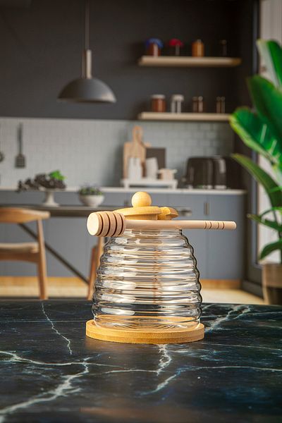 Lizzy Honey Jar with Bamboo Lid