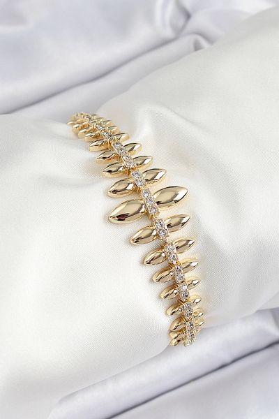 BESKAR Brass Lead Model Zircon Stone Gold Color Vip Series Women's Bracelet