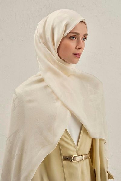 Armine Woolair Shawl 2 39