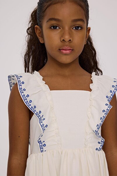 Tyess Bg Store Girl's Ecru Dress