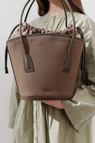 Manuka Canvas Bucket Bag Brown
