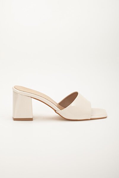 Dilimler Ayakkabı Patent Leather and Plain Tekband Skin Patent Leather Women's Heeled Slippers