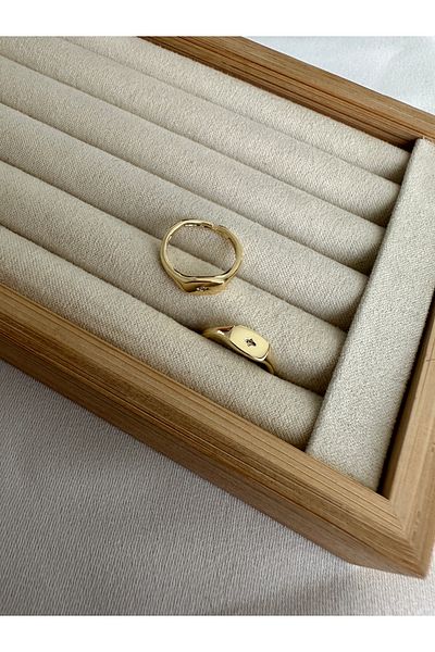 ringbox Gold Tiny Stone Pinky Ring