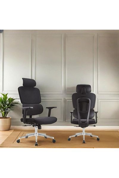 DEC47 A stylish office chair that adds a professional touch to your office.