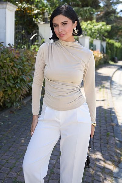 InStyle Μπεζ μπλούζα Sandy με κορδόνι
