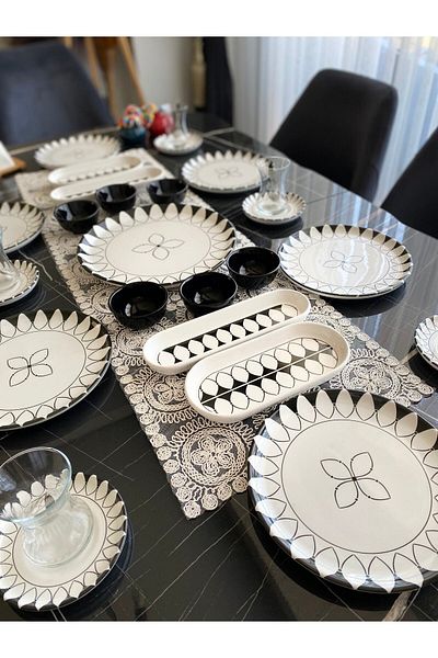 Borser Black Ellipse Model 23 Piece Breakfast Set for 6 People