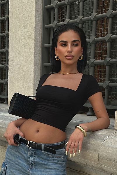 World Fashion Trends ΚΟΝΤΟΜΑΝΙΚΗ ΜΠΛΟΥΖΑ ΣΤΟΣΤΟΧΟΥ
