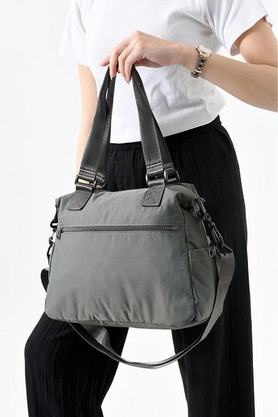 Baginn Geantă de umăr pentru femei din țesătură parașută Geantă de umăr cu curele încrucișate 30*25 cm 6 față 2 laterale 1 buzunar spate