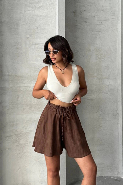 bacc Kadın Kahverengi Volanlı Rahat Kalıp Beli Lastikli Keten Şort BCHN-25255058