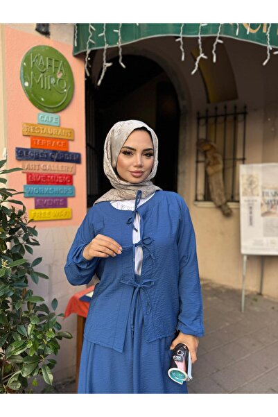 Moda Krash Lace Detail Krash Skirt Suit