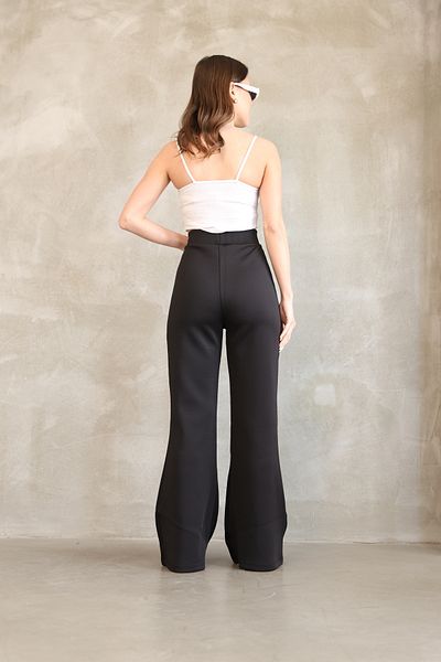 vesantia Women's Black High Waist Flared Leg Trousers – Stylish and Comfortable Fit