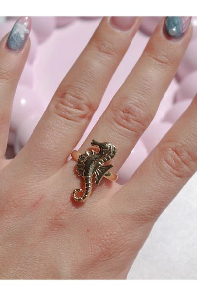 Reorah Collection Seahorse Ring