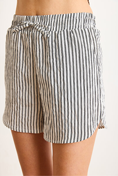 Olalook Women's Black Striped Elastic Waist Pocket Rayon Fabric Shorts Shrt-19000063