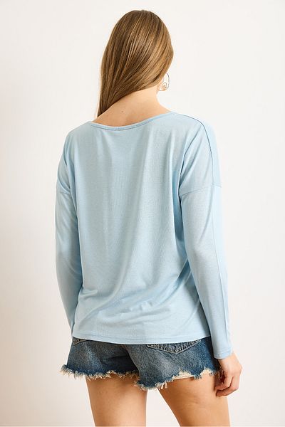 Olalook Γυναικεία Baby Blue Ασημί ραφές Λεπτομερής μπλούζα βισκόζης με λαιμόκοψη V BLZ-19002747