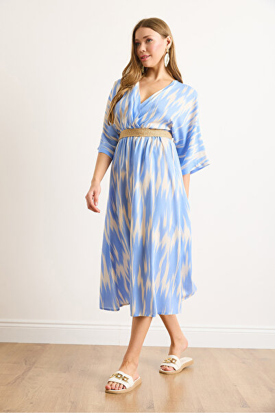 Olalook Kadın Mavi Kruvaze Yaka Beli Lastikli Yırtmaçlı Maksi Elbise ELB-19002460