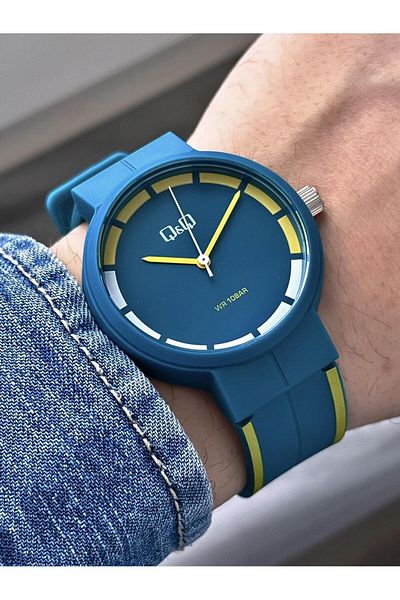Q&Q Waterproof Plastic Cord Men Wrist Watch