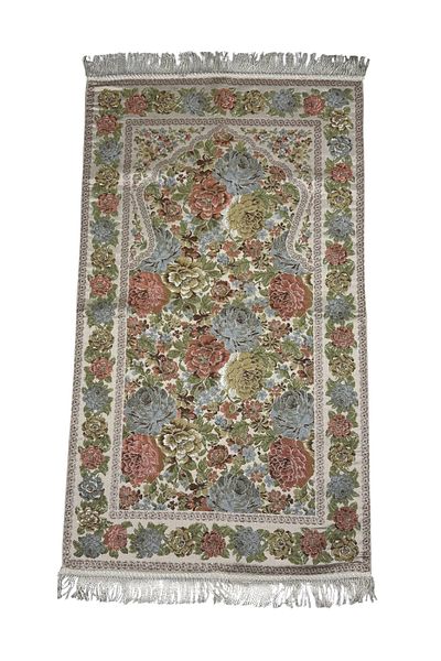 TAYBOUN Luxury Firdevs Prayer Mat with Rich Rose Patterns