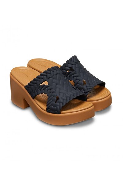 Crocs حذاء بروكلين المنسوج بكعب منزلق