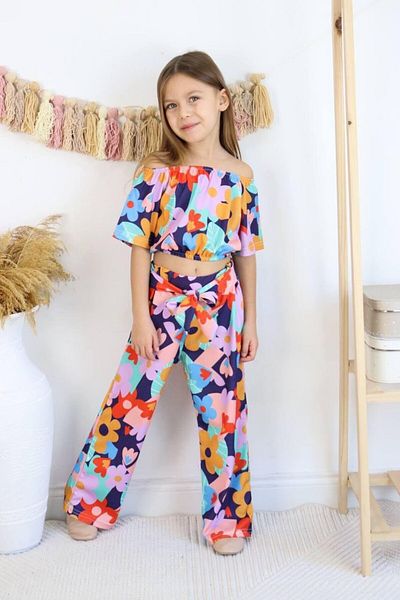 Yalçınoğlu Kids Girl's Colorful Patterned Suit I Madonna Collar Patterned Spanish Leg I Blouse and Pants Combination
