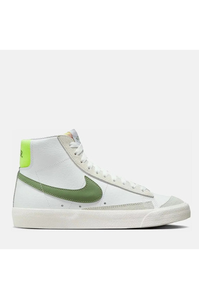 Nike Women's Blazer Mid '77 Sneakers