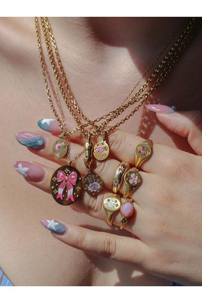 Reorah Collection Vintage Abonica Flower Steel Necklace